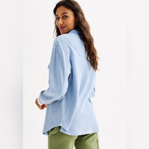 SO Women's Oversized Corduroy Button-Down Shacket Blue Size M NWT - Picture 4 of 8